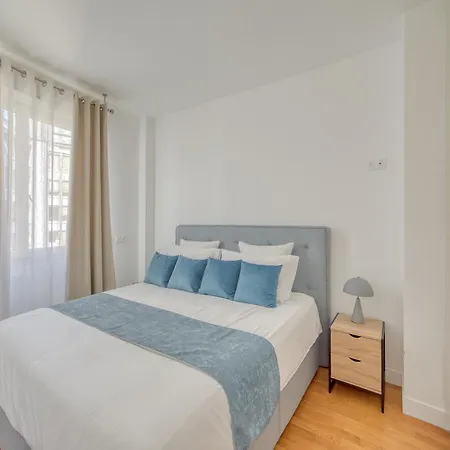 Lejlighed Champs Elysees 1br Prime Location Renovated