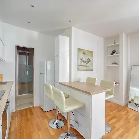 Lägenhet Champs Elysees 1br Prime Location Renovated