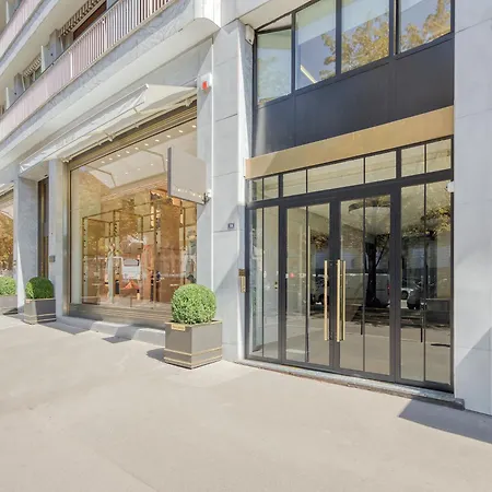 Champs Elysees 1br Prime Location Renovated Apartament Paryż